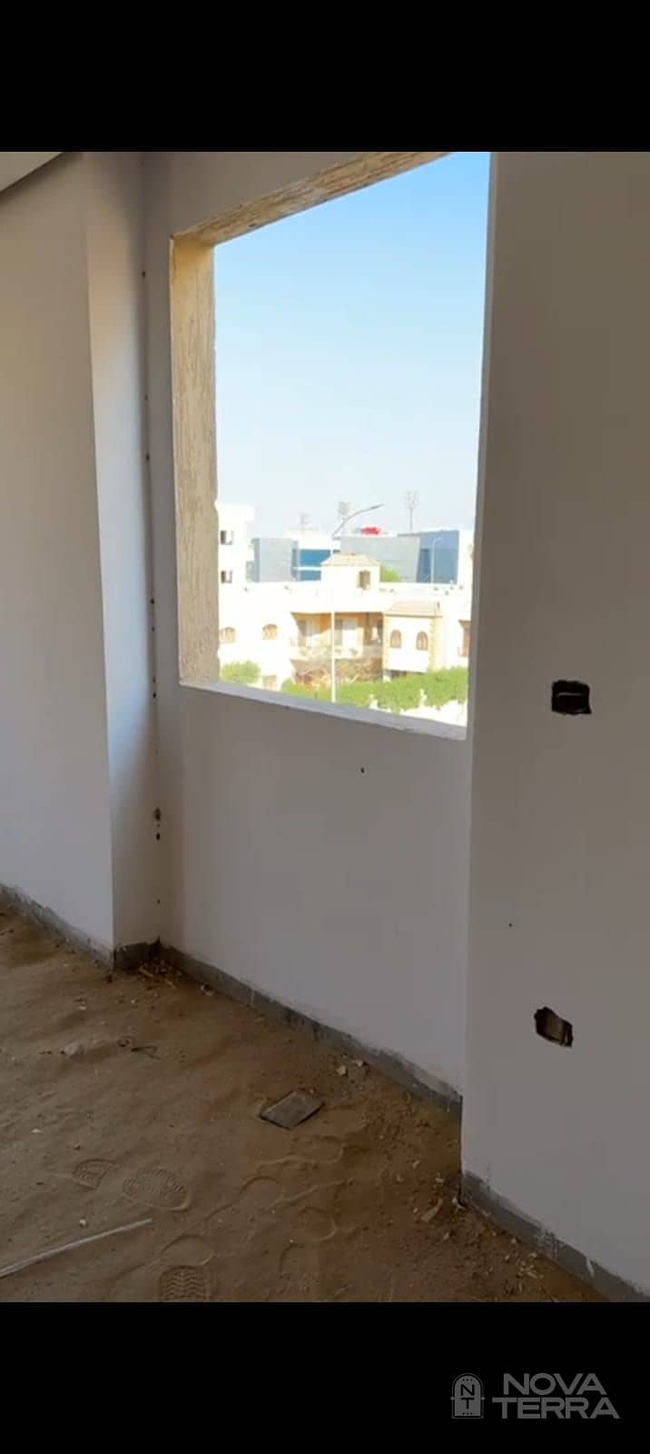 Apartment for Sale - Fourth Tourism District Minutes to the main road - Minutes to 26th of July Axis Second floor Apartment area: 300 sqm - Vista 4