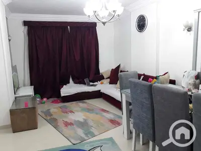 For sale: a 130m² apartment with a façade and corner location in the Al-Tawabeq K'aabish area.