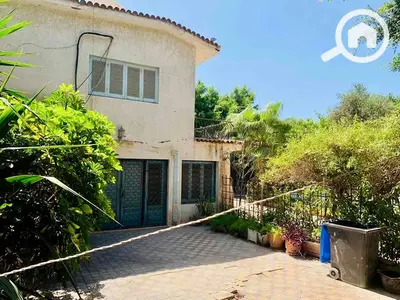 For sale, a 1100m duplex villa in Al-Hanfiya Street in the villas area, Al-Battash - in Alexandria, Al-Ajami.