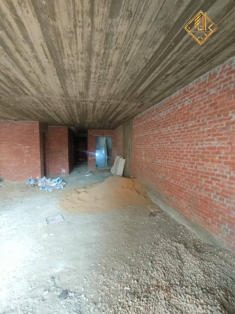 200-meter apartment for sale on a main street in Mohandessin - Mehr