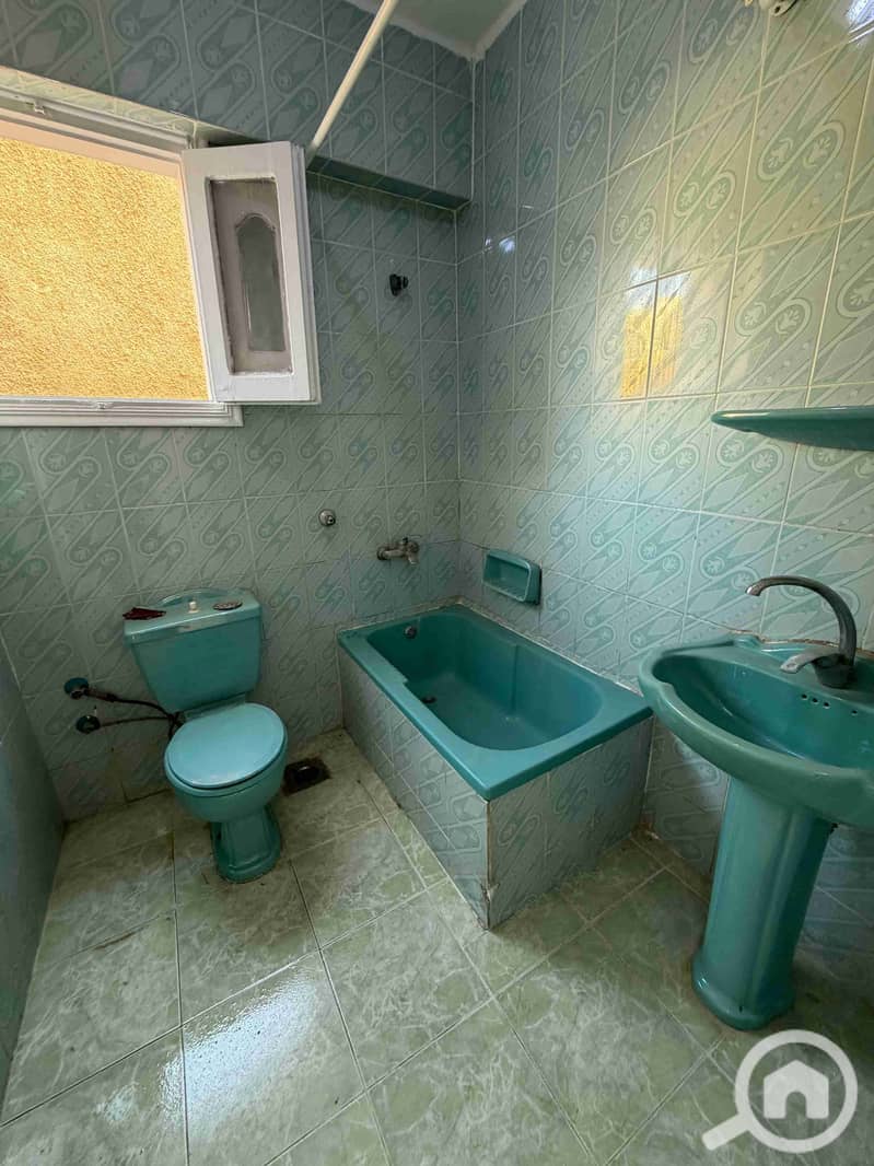 9 1000541643. jpg