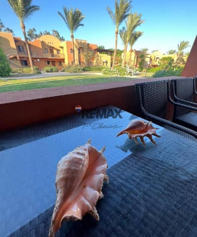 2 Bedroom Chalet for Sale in Makadi Bay, Red Sea - 7edf46fb-61b7-41af-bd6e-50600e5d0db8. jpg 2 Bedroom Chalet for Sale in Makadi Bay, Red Sea - 7edf46fb-61b7-41af-bd6e-50600e5d0db8. jpg