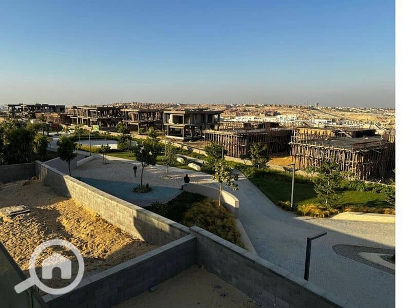 Own a fully finished 170 square meter apartment in installments at Swan Lake West, directly on the Dahshour link and next to Palm Hills. – pohled 3