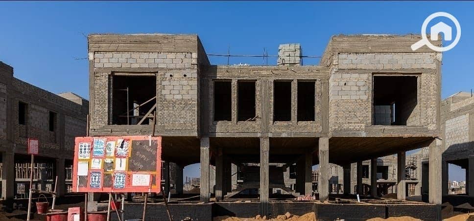 Twin House for Sale in Village West Compound 270m - Mehr