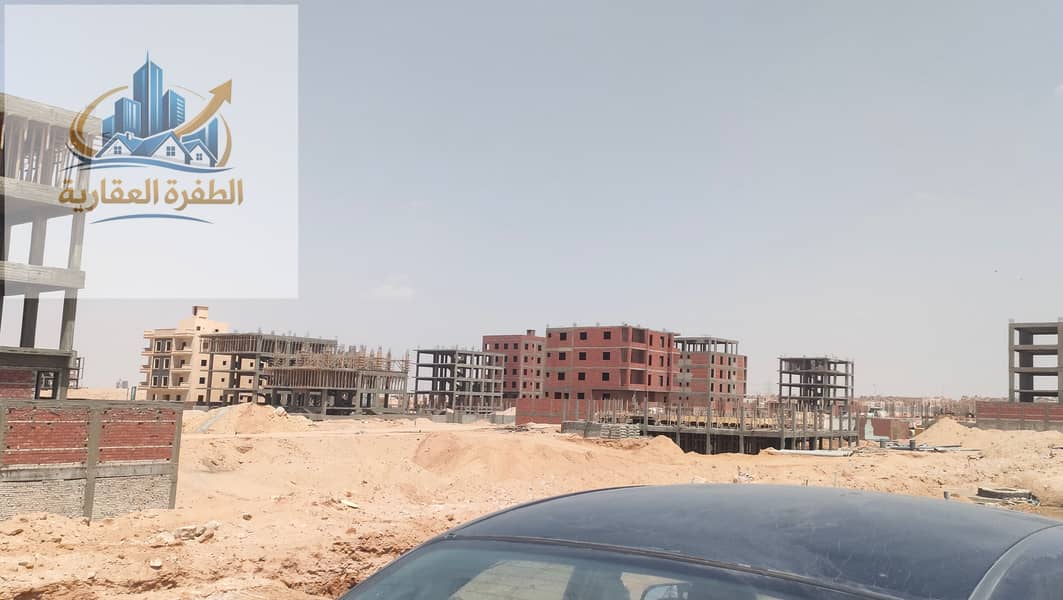 A distinguished piece in the northern Al Rehab, New Cairo, with an area of 513 square meters, facing a garden. – pohled 2