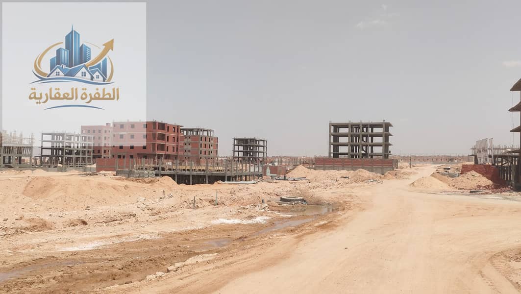 A distinguished piece in the northern Al Rehab, New Cairo, with an area of 513 square meters, facing a garden. – pohled 4