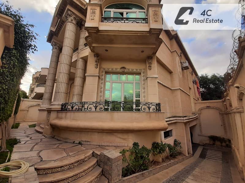Standalone villa with a large built-up area of 1200 sqm for sale in one of the most prestigious locations in New Cairo – El Shouyfat - Widok 2