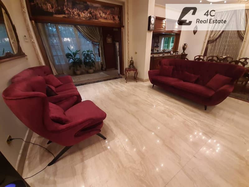 Standalone villa with a large built-up area of 1200 sqm for sale in one of the most prestigious locations in New Cairo – El Shouyfat - Widok 4