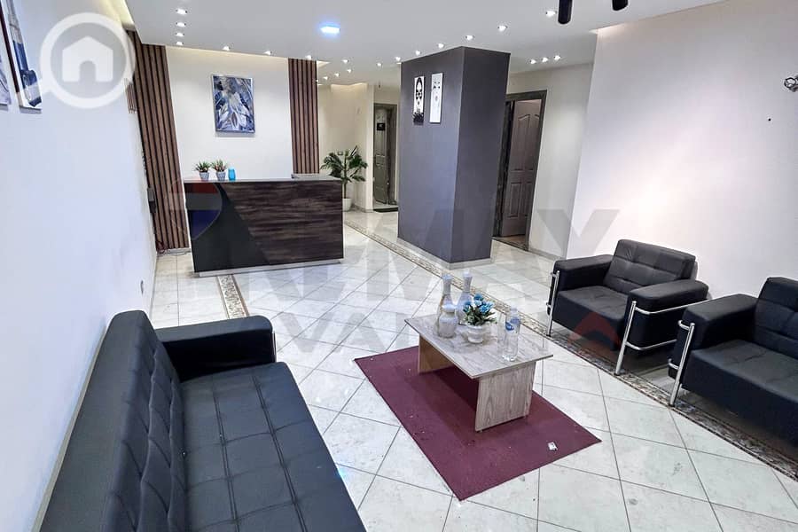 Office for sale 155 m Al-Saraya (directly on the sea) – pohled 3