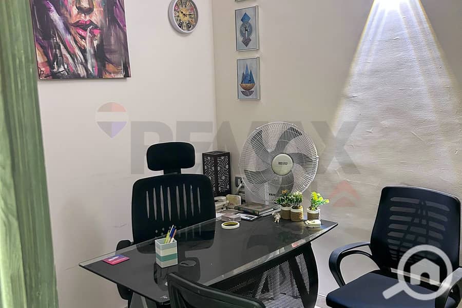 Office for sale 155 m Al-Saraya (directly on the sea) – pohled 5
