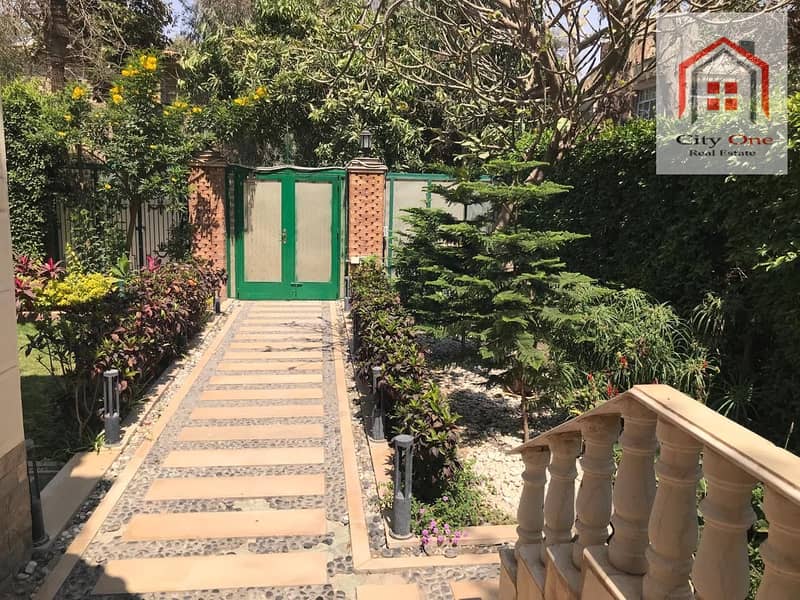 Lovely amazing big villa with big garden and pool for rent in elmaadi - Więcej