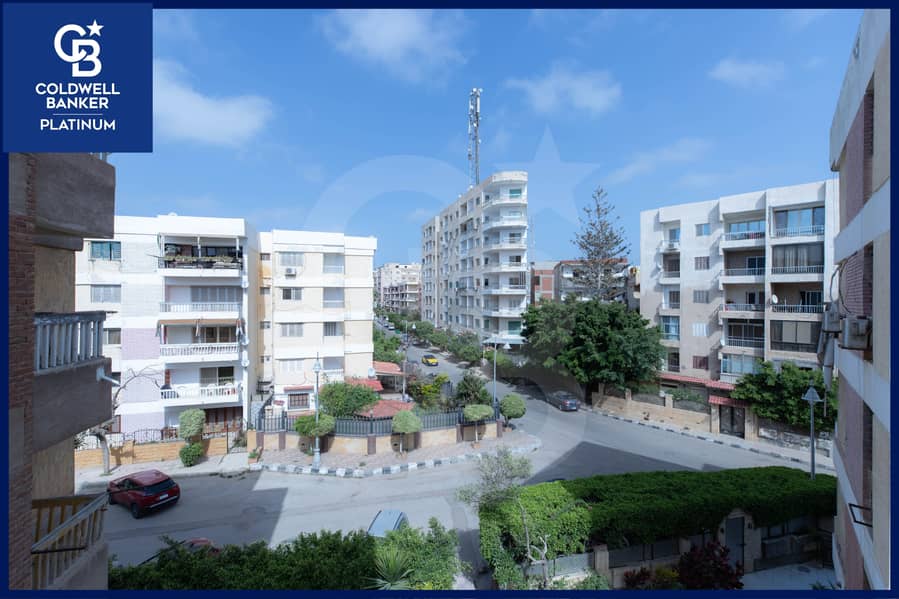 Opportunity for living or investment in the heart of Almaamoura Beach. . Apartment for sale 100 sqm with a fully open view (no light wells). - Ansicht 3