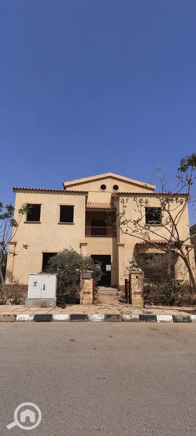 4 Bedroom Villa for Sale in Madinaty, Cairo - 1001198752. jpg