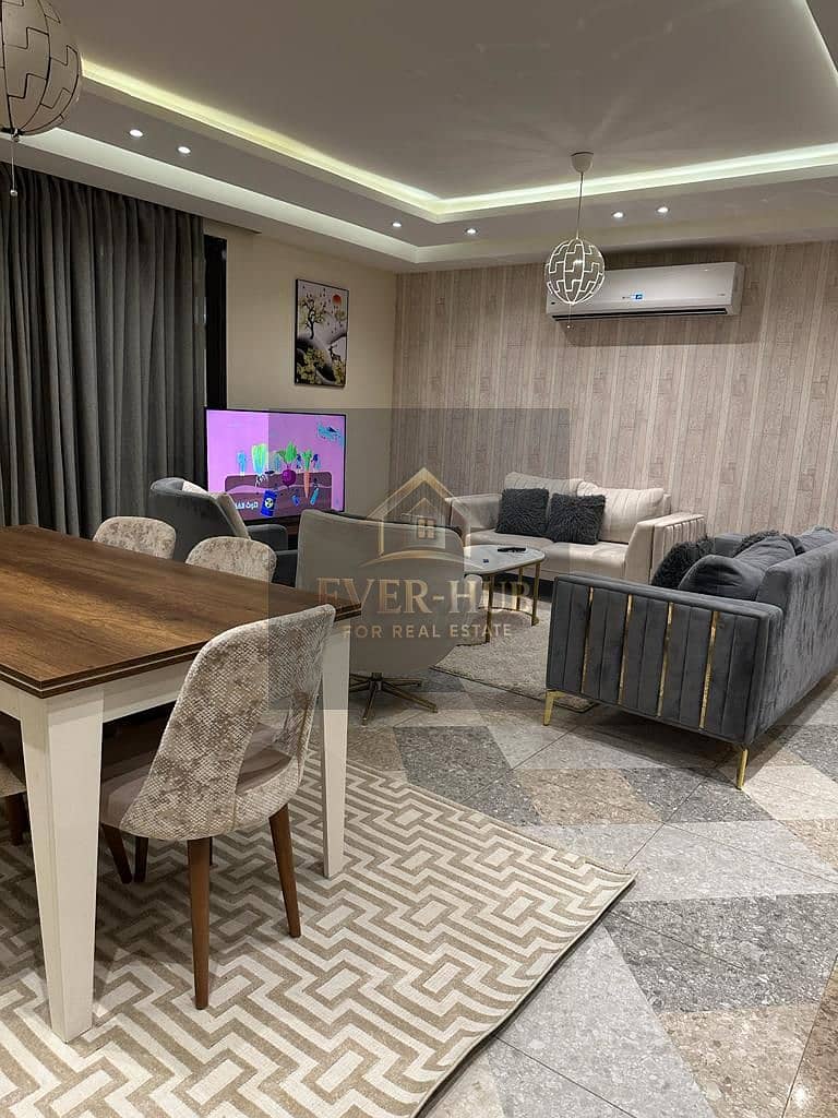 Ground floor duplex with garden, fully furnished and finished, first occupancy, in Beverly Hills compound, Sheikh Zayed, at a bargain price in Westown - Ansicht 4