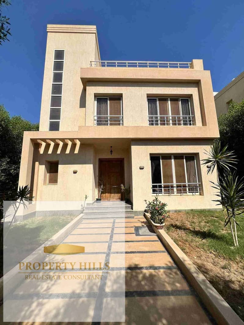 Receive immediately a palace for sale in the first compound in front of Al Rehab, minutes from the ninety - Więcej