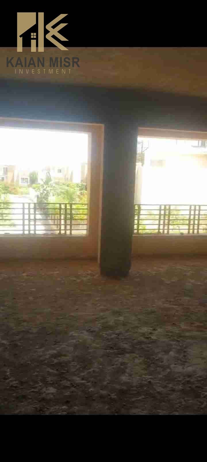 Townhouse for sale with a land area of 350m, immediate delivery in Hassan Allam Double View Compound, clear sea view. - Mehr