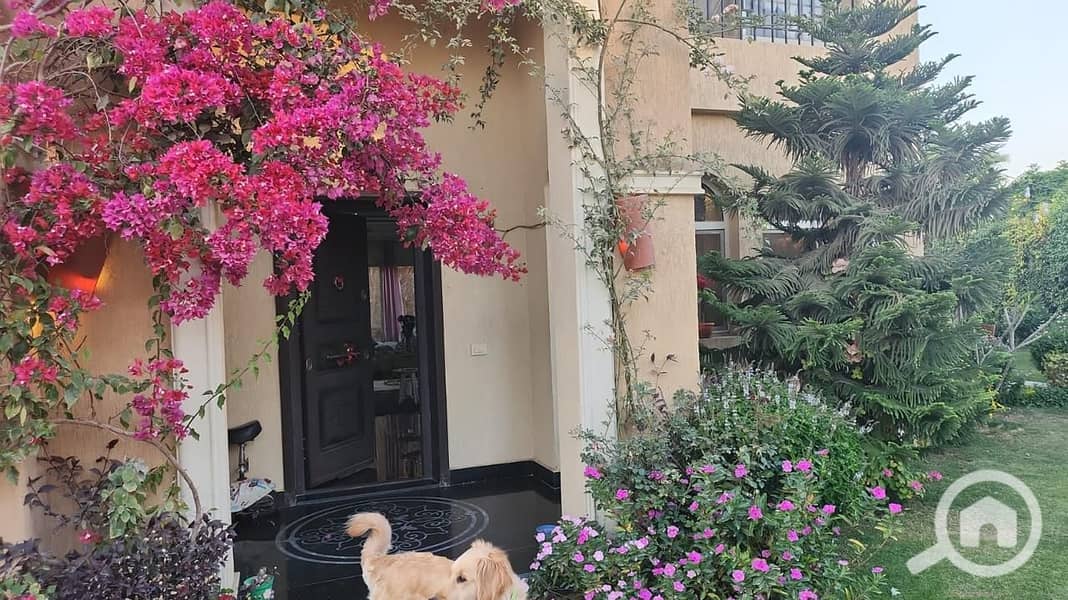 Semi-furnished villa for rent in Stone Park Compound - Więcej
