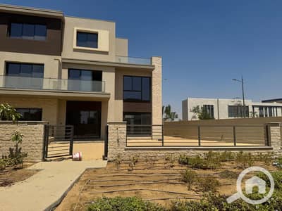 تاون هاوس 3 غرف نوم للبيع في الشيخ زايد، الجيزة - photo_5996732252232027219_y. jpg