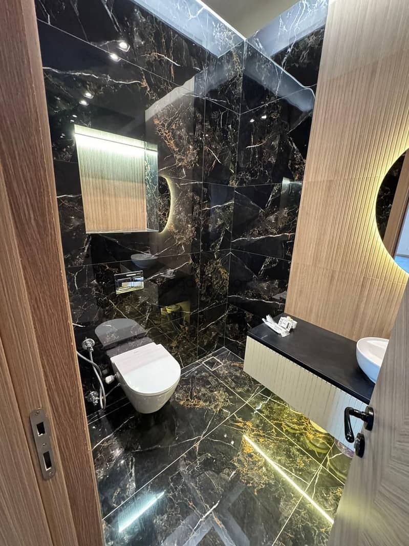 Finished Office for Rent in District 5 Prime Location Ready to Use - Widok 6