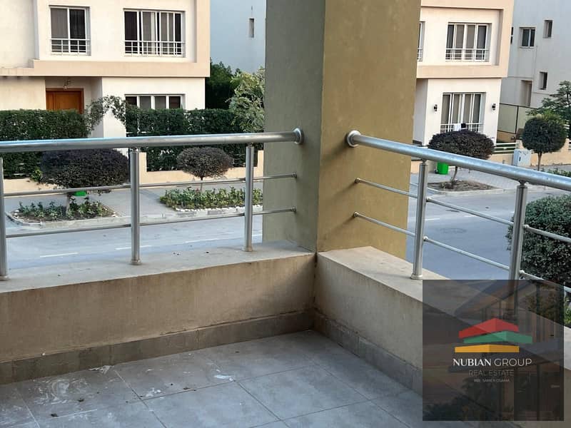 Independent villa for rent in Grand Heights compound with a swimming pool, without air conditioning and kitchen. – pohled 3