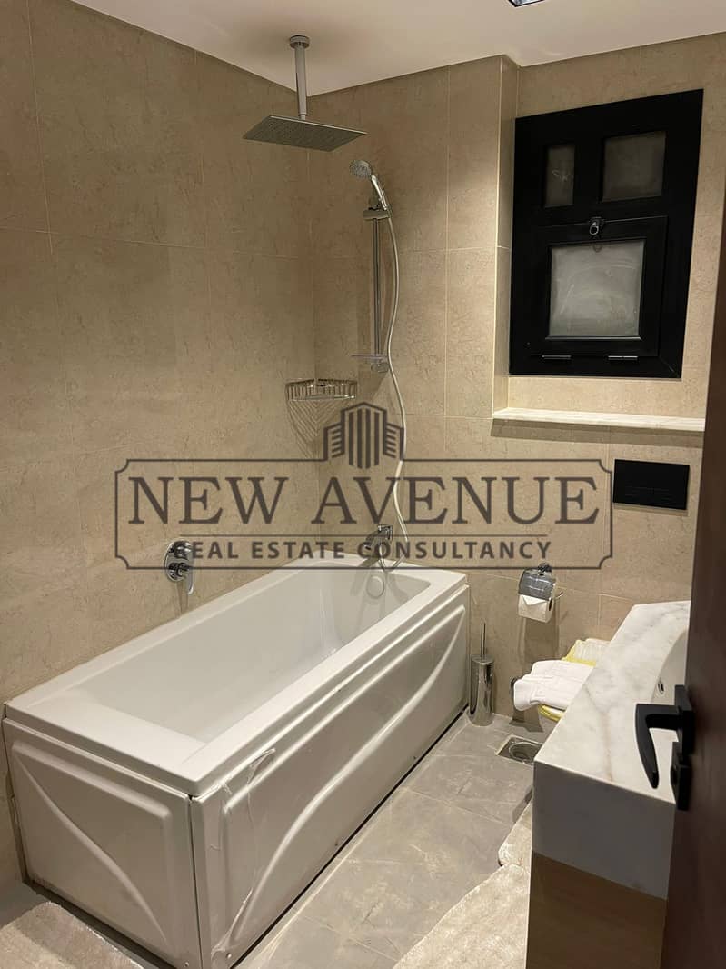 Serviced Apartment Finished with ACs Delivery 2026 in Marriott Residence Heliopolis with down payment and installments - Widok 4