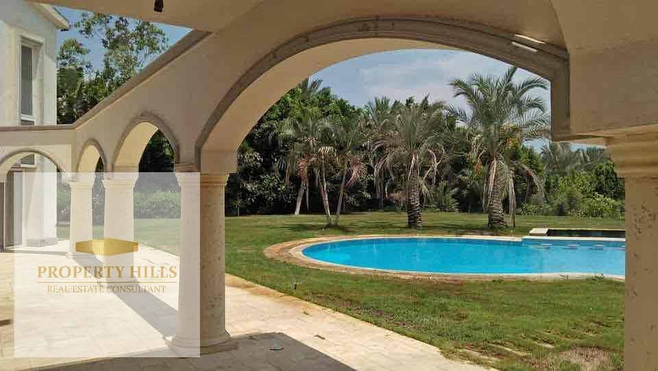 The latest palace available at the lowest price, with an area of 1057 meters, a compound of villas only with a landscape view in the gathering area next to the American University and Cairo Airport, Taj City, Hyde Park. - Ansicht 3