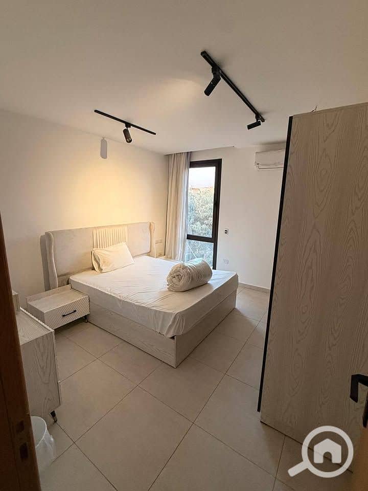 Own Your Luxury Finished Apartment Ready To Move in Beverly Hills El Sheikh Zayed - Vista 5