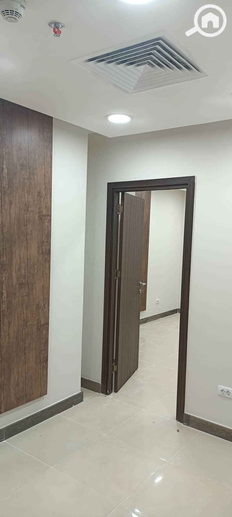 Office for rent 72m finished in Sheikh Zayed Trivium Mall Al Bustan Street - Meer