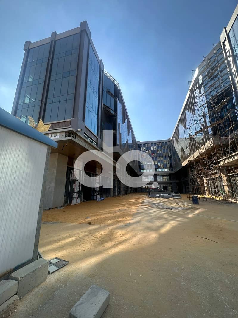 Commercial Store For Rent 100m BUA Prime Location on New Cairo Golden Square 5th Settlement - Ansicht 5