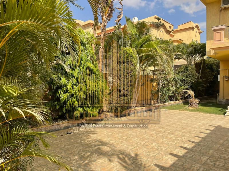 Furnished villa for rent in Al Rehab 10th District, T1, with special finishes. - Ansicht 2