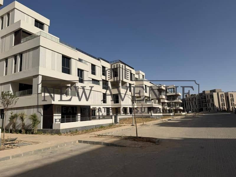 The best location for a apartment for sale in bye sodic in the entire project, with a large, private frontage. - Mehr