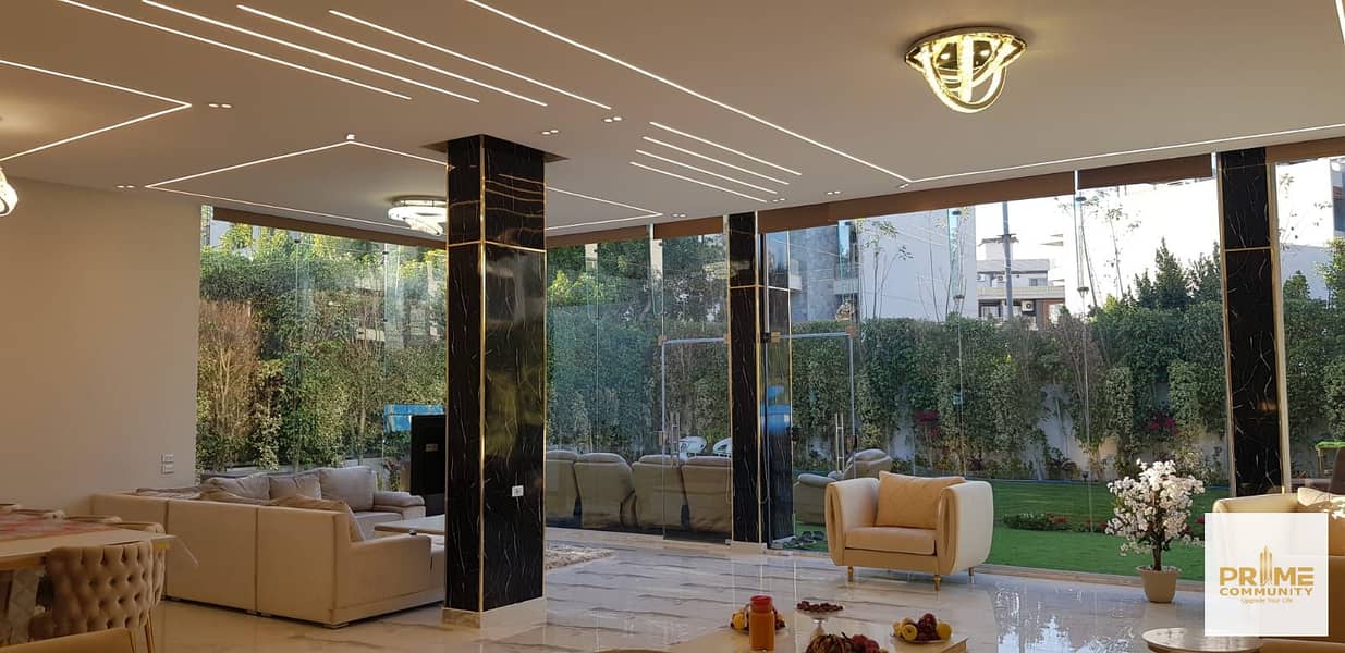 Fully finished twin house villa 8 bedrooms ultra modern for sale in prime location in Zayed dunes in Zayed city - Widok 4
