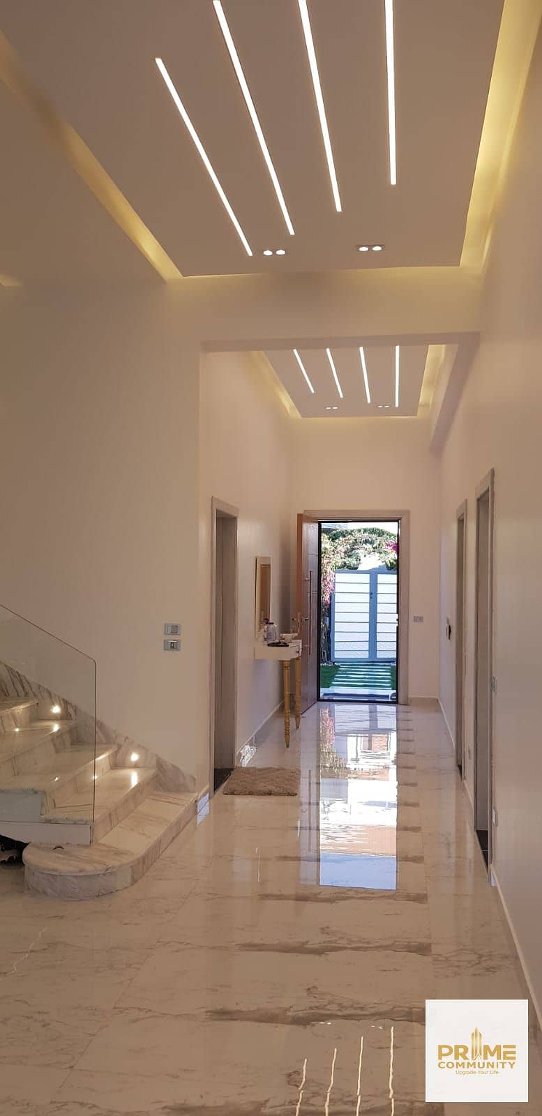 Fully finished twin house villa 8 bedrooms ultra modern for sale in prime location in Zayed dunes in Zayed city - Widok 6