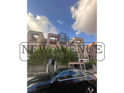 4 Bedroom Townhouse for Sale in New Cairo, Cairo - WhatsApp Image 2026-04-14 at 4.48. 18 PM (1). jpg 4 Bedroom Townhouse for Sale in New Cairo, Cairo - WhatsApp Image 2026-04-14 at 4.48. 18 PM (1). jpg