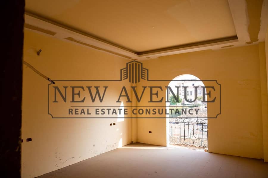 Under market price Twin House in Divina Gardens with a prime view , 5 bedrooms - Ansicht 4