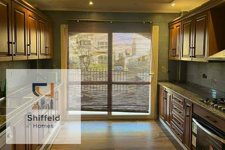 Beside AlAhly Club and Auc (Luxurious )Villa with elevator Ultra super lux for rent at LAvisata ( Patio Oro) - Ansicht 3