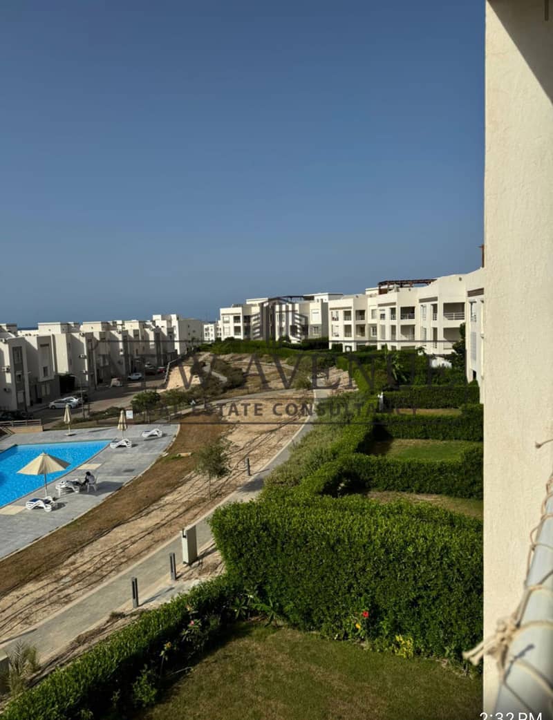 Penthouse in Amwaj - North Coast Sea and pool view fully furnished with ACs Bahry 3 bedrooms (1 master room) and 2 bathrooms and ready to move - Widok 3