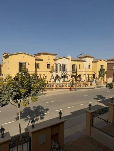 3 Bedroom Townhouse for Sale in New Cairo, Cairo - WhatsApp Image 2026-04-20 at 11.03. 37 AM. jpeg 3 Bedroom Townhouse for Sale in New Cairo, Cairo - WhatsApp Image 2026-04-20 at 11.03. 37 AM. jpeg