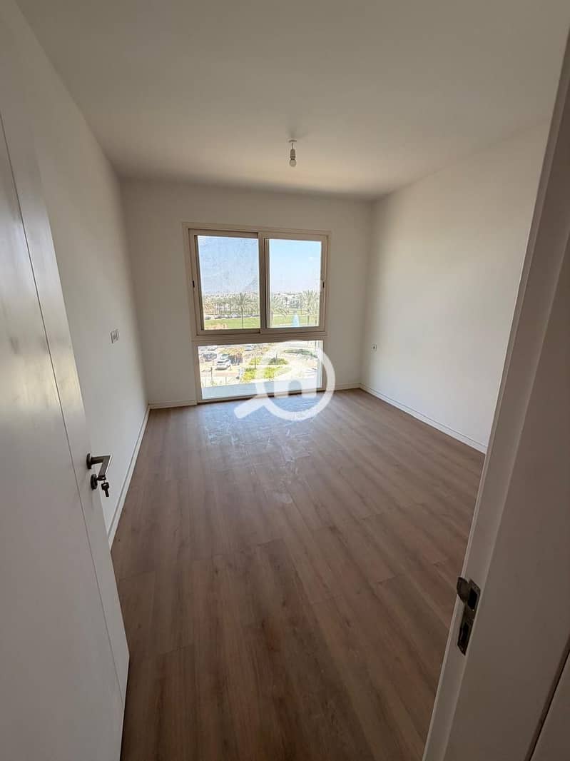 Premium Apartment – Kitchen & Air Conditioning, Prime Location in Uptown Cairo, Mokattam, Cairo - Meer