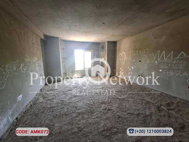 18 AMK072 (18). png