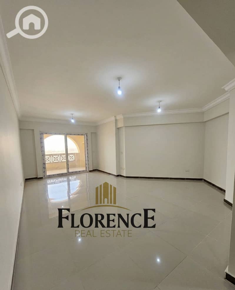 Luxury Apartment for Sale | Prime Location - Aanzicht 2