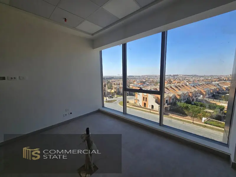 Finished Clinic at 3’ sixty 130m for Rent-New Cairo – pohled 3