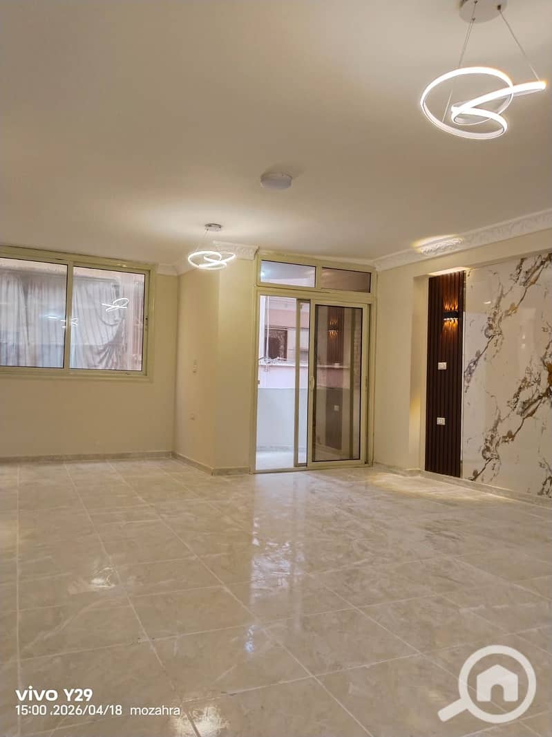 A great deal on a 160 sq m apartment for sale, super deluxe finishing, steps from the main road in Zahraa Madinat Nasr, Al-Ahali Buildings. - Ansicht 2
