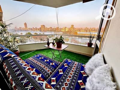 3 Bedroom Apartment for Rent in Giza District, Giza - Panoramic Nile View 3-bedroom in the heart of Giza