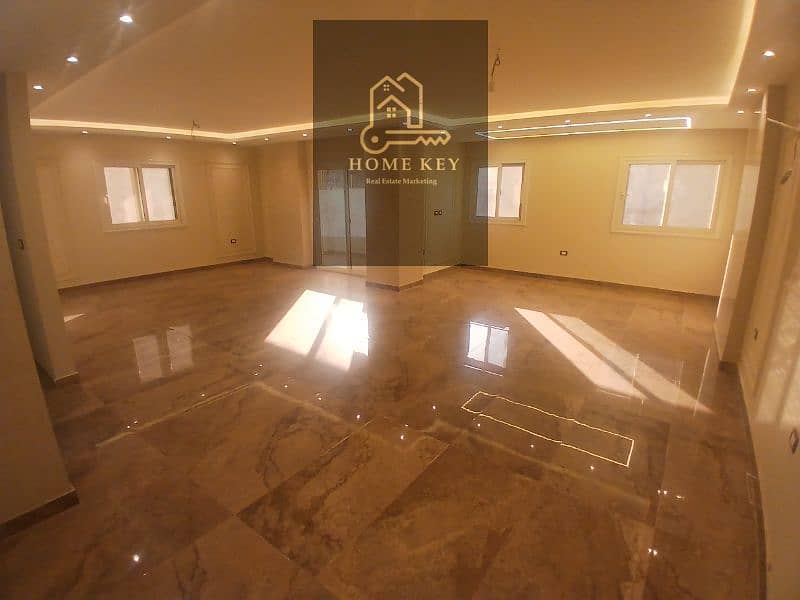 A complete ground floor apartment of 350 square meters, licensed, is available for rent in Nasr City, in an excellent location. - Ansicht 4
