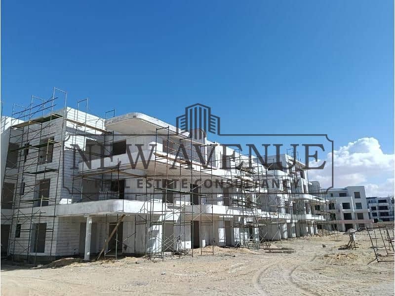 Corner chalet for sale with prime Location Direct on Lagoon Bahary Ready to move fully finished with Ac's phase June Sodic North coast - Bild 4