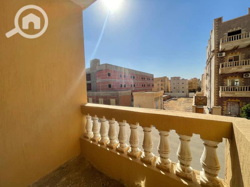 Villa with a land area of 300 square meters for sale in the Southern Investors area, Fifth Settlement - Bild 3