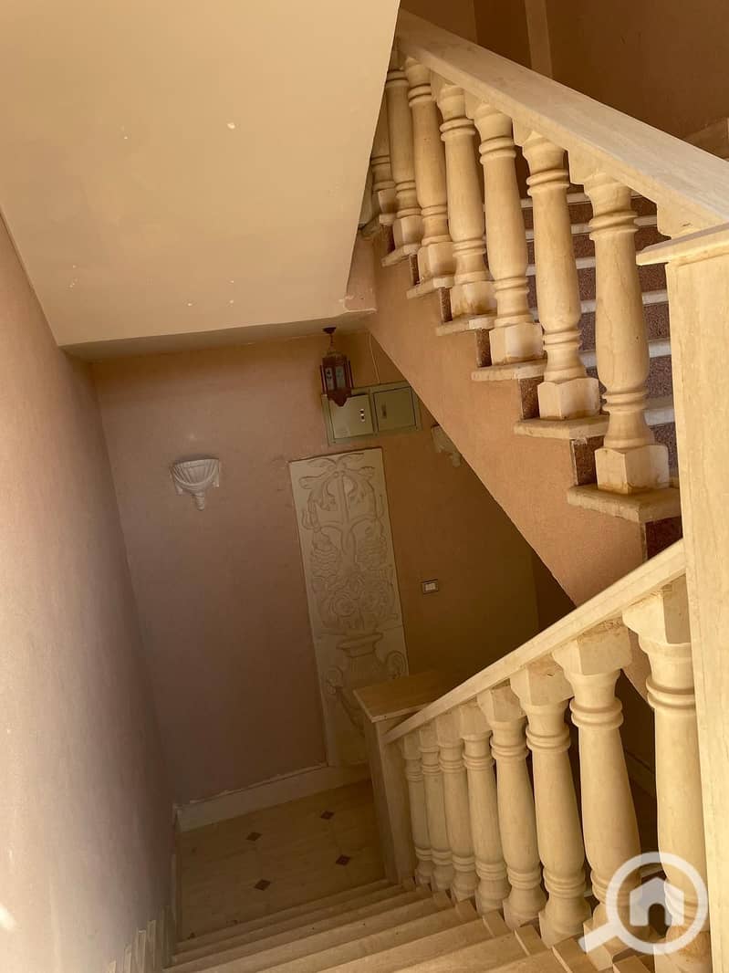 Villa with a land area of 300 square meters for sale in the Southern Investors area, Fifth Settlement - Bild 5