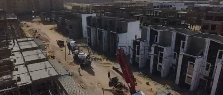 Semi Finished Townhouse Middle For Sale at Eastshire with installments Ready to Move With prime location near auc - Ansicht 6