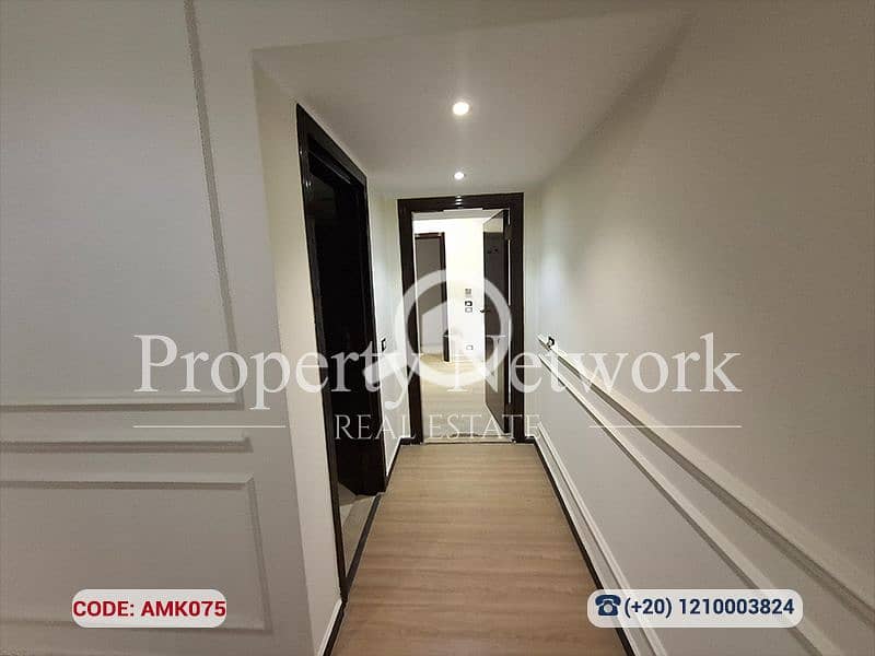 18 AMK075 (18). png